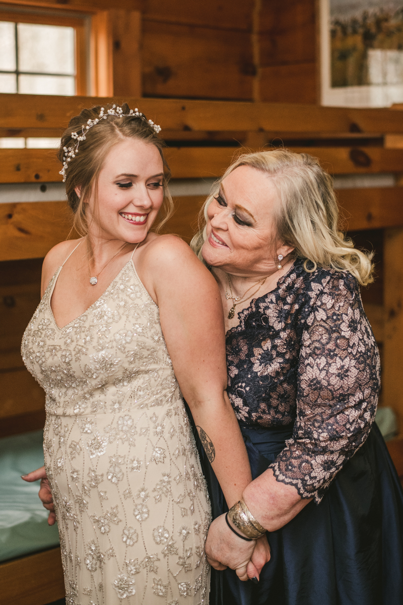 A cozy wedding under the stars at Camp Puh'Tuk in the Pines in Monkton Marlaynd by Britney Clause Photography