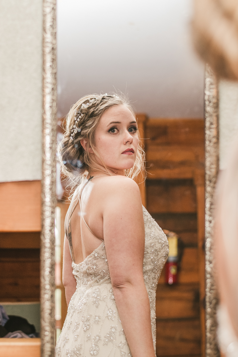 A cozy wedding under the stars at Camp Puh'Tuk in the Pines in Monkton Marlaynd by Britney Clause Photography