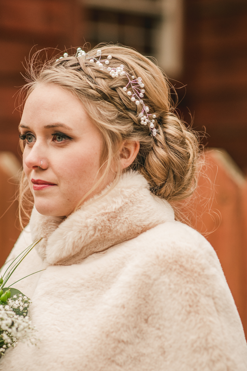 A cozy wedding under the stars at Camp Puh'Tuk in the Pines in Monkton Marlaynd by Britney Clause Photography