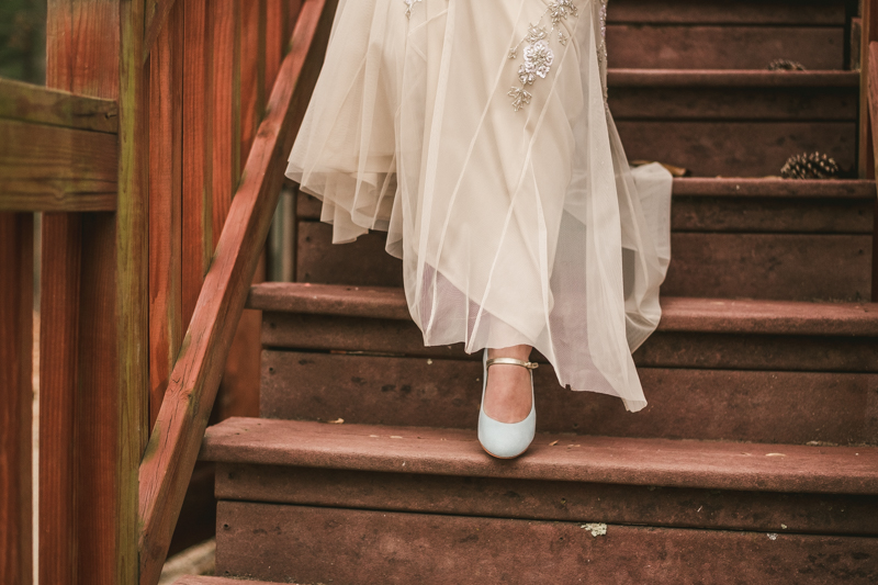 A cozy first look alternative under the stars at Camp Puh'Tuk in the Pines in Monkton Marlaynd by Britney Clause Photography