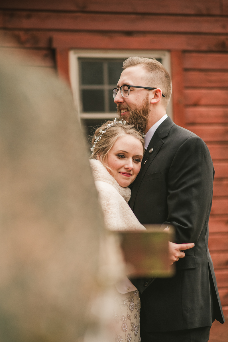 A cozy first look alternative under the stars at Camp Puh'Tuk in the Pines in Monkton Marlaynd by Britney Clause Photography