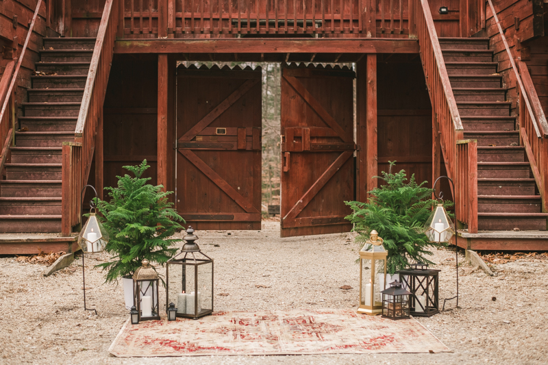 A cozy wedding ceremony under the stars at Camp Puh'Tuk in the Pines in Monkton Marlaynd by Britney Clause Photography