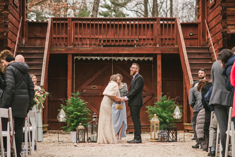 A cozy wedding ceremony under the stars at Camp Puh'Tuk in the Pines in Monkton Marlaynd by Britney Clause Photography