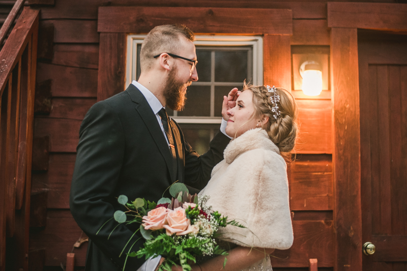 A cozy wedding under the stars at Camp Puh'Tuk in the Pines in Monkton Marlaynd by Britney Clause Photography