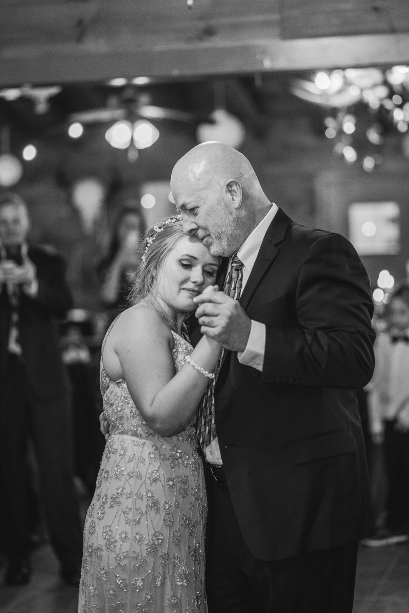 A cozy wedding under the stars at Camp Puh'Tuk in the Pines in Monkton Marlaynd by Britney Clause Photography