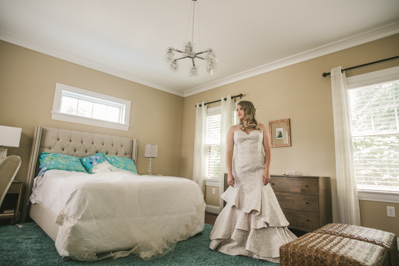 A gorgeous June wedding at the Historic Hebron House in Ellicott City by Britney Clause Photography