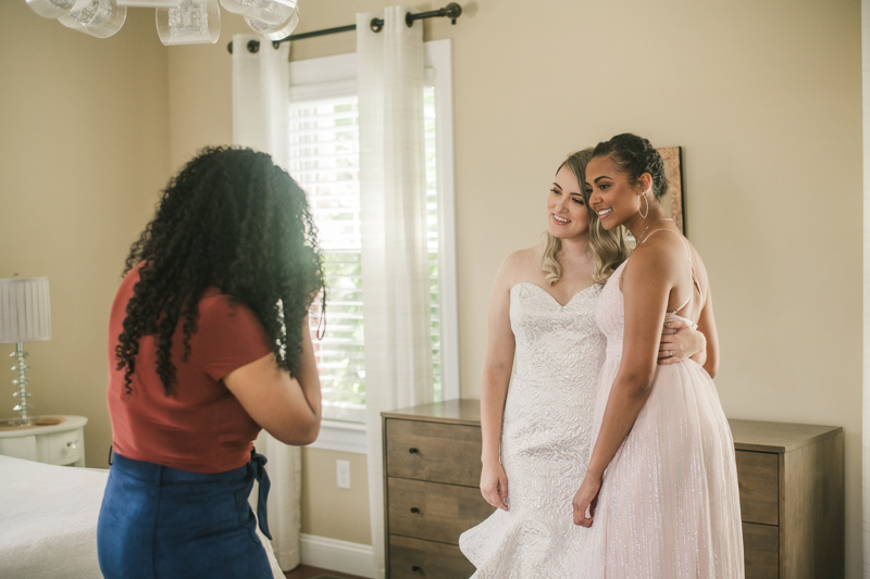 A gorgeous June wedding at the Historic Hebron House in Ellicott City by Britney Clause Photography