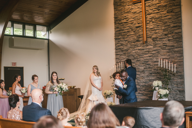 A gorgeous June wedding at the Historic Hebron House in Ellicott City by Britney Clause Photography