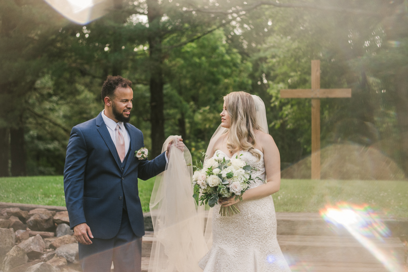 A gorgeous June wedding at the Historic Hebron House in Ellicott City by Britney Clause Photography