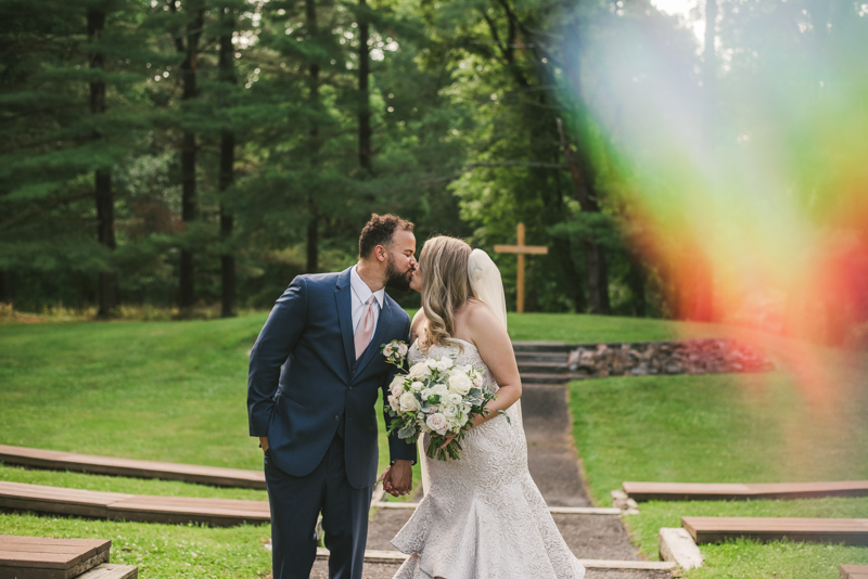 A gorgeous June wedding at the Historic Hebron House in Ellicott City by Britney Clause Photography