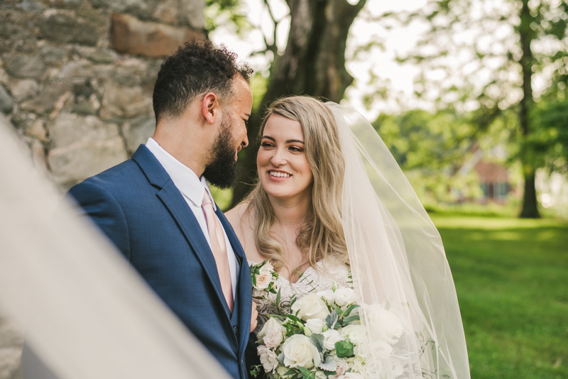 A gorgeous June wedding at the Historic Hebron House in Ellicott City by Britney Clause Photography