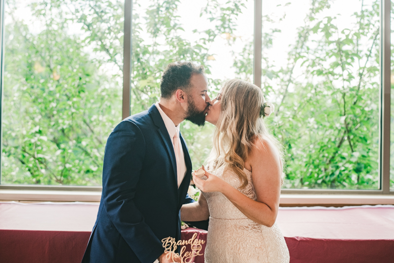 A gorgeous June wedding at the Historic Hebron House in Ellicott City by Britney Clause Photography