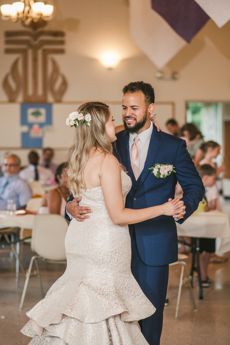 A gorgeous June wedding at the Historic Hebron House in Ellicott City by Britney Clause Photography