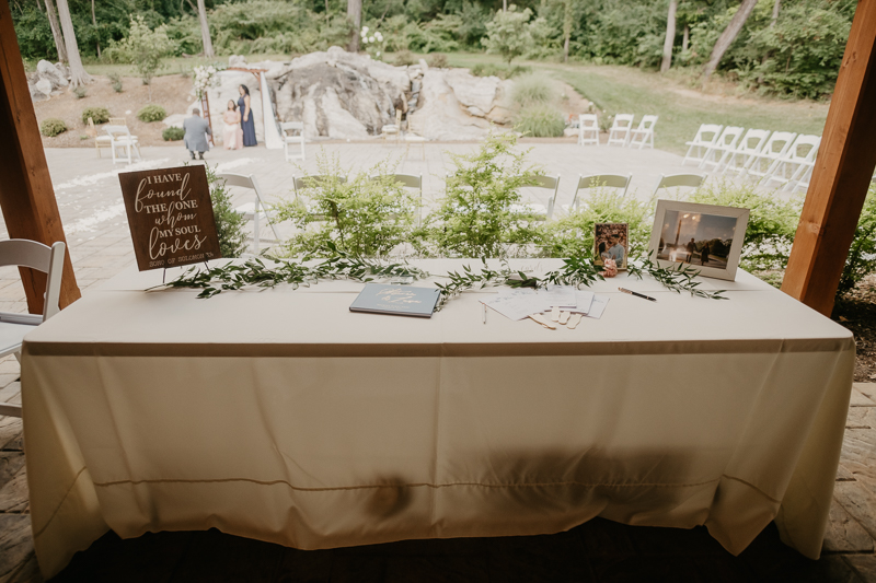 Amazing wedding florals by Bee Inspired Events at Historic Rosemont Springs, Virginia by Britney Clause Photography