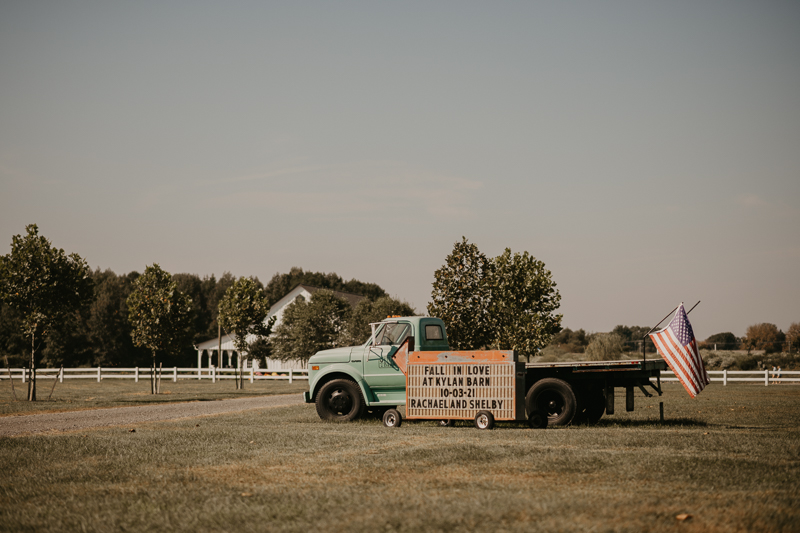 A Fall wedding in October at Kylan Barn in Delmar, Maryland by Britney Clause Photography