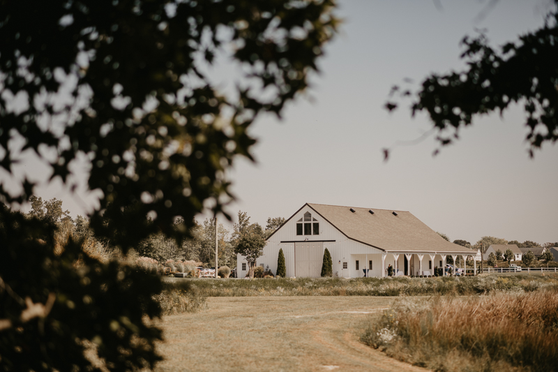 A Fall wedding in October at Kylan Barn in Delmar, Maryland by Britney Clause Photography