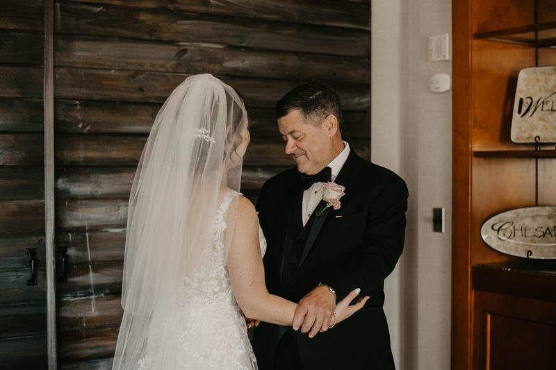 A bride getting ready for her wedding at The Hyatt Regency Chesapeake Bay, Maryland by Britney Clause Photography