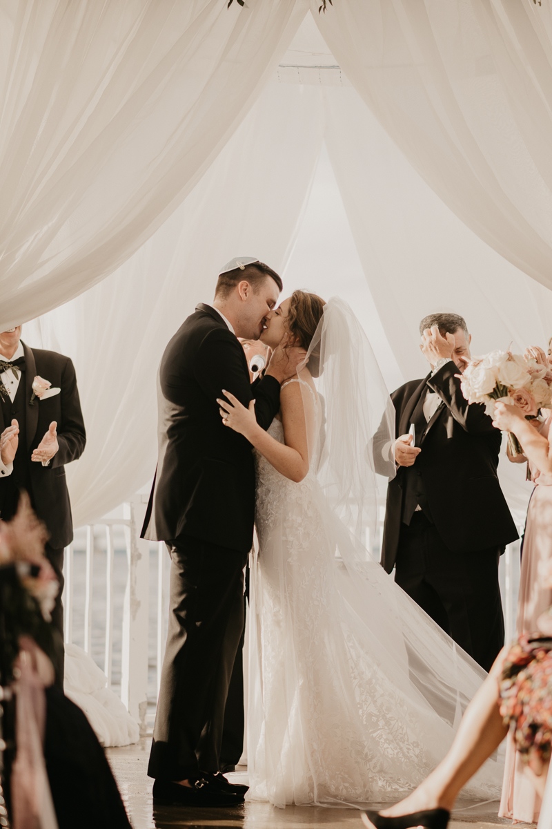 A beautiful Jewish wedding ceremony at The Hyatt Regency Chesapeake Bay, Maryland by Britney Clause Photography