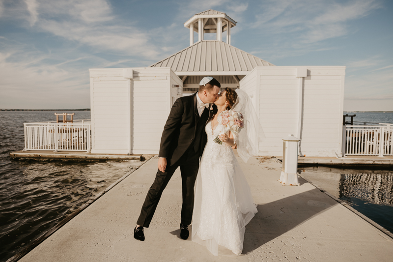 A beautiful Jewish wedding ceremony at The Hyatt Regency Chesapeake Bay, Maryland by Britney Clause Photography