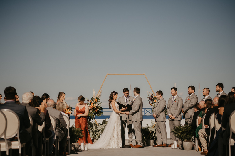 Amazing waterfront wedding ceremony at the Annapolis Waterfront Hotel in Annapolis, Maryland by Britney Clause Photography