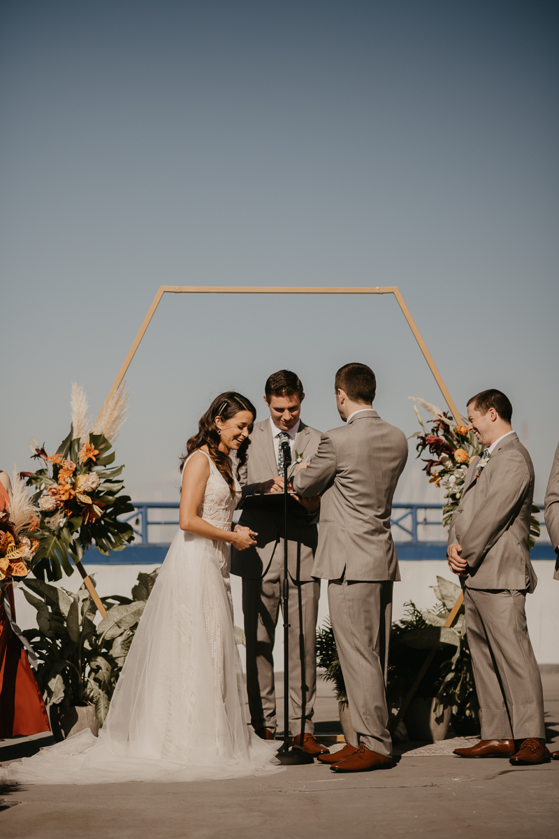 Amazing waterfront wedding ceremony at the Annapolis Waterfront Hotel in Annapolis, Maryland by Britney Clause Photography