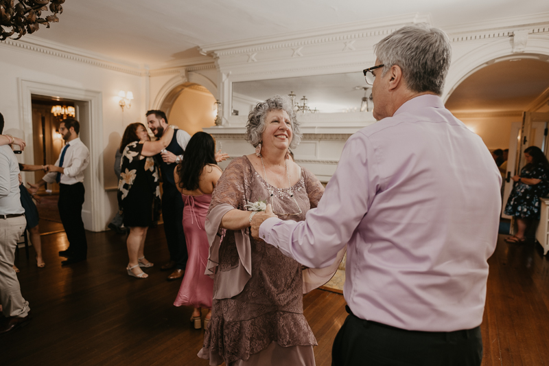 An exciting evening wedding reception by DJ Jason Burns at the Liriodendron Mansion in Bel Air, Maryland by Britney Clause Photography