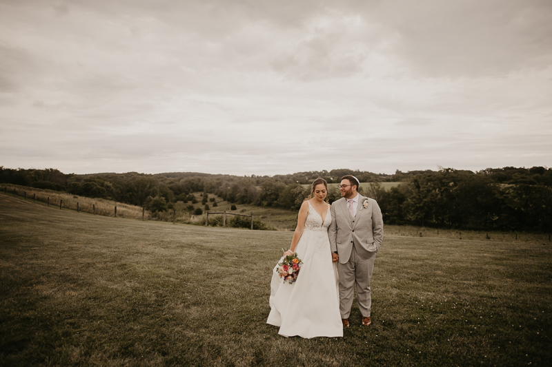 A gorgeous Summer wedding at Dulany's Overlook in Frederick, Maryland by Britney Clause Photography