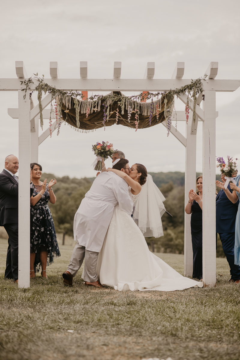 Amazing jewish ceremony at Dulany's Overlook in Frederick, Maryland by Britney Clause Photography