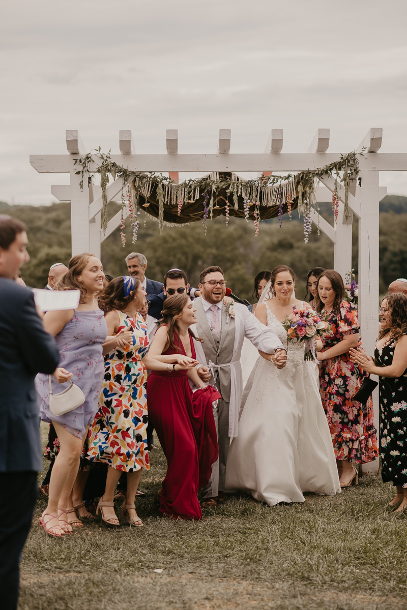 Amazing jewish ceremony at Dulany's Overlook in Frederick, Maryland by Britney Clause Photography