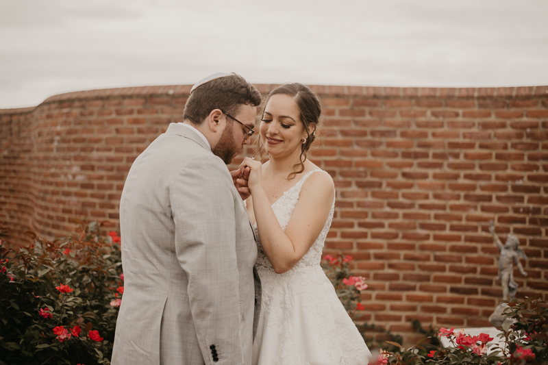 Stunning bride and groom wedding portraits at Dulany's Overlook in Frederick, Maryland by Britney Clause Photography