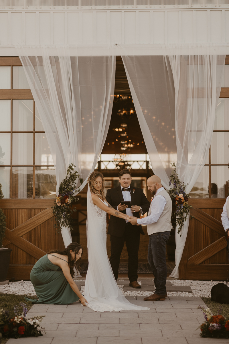 Amazing boho country wedding ceremony at Castle Farm in Snow Hill, Maryland by Britney Clause Photography