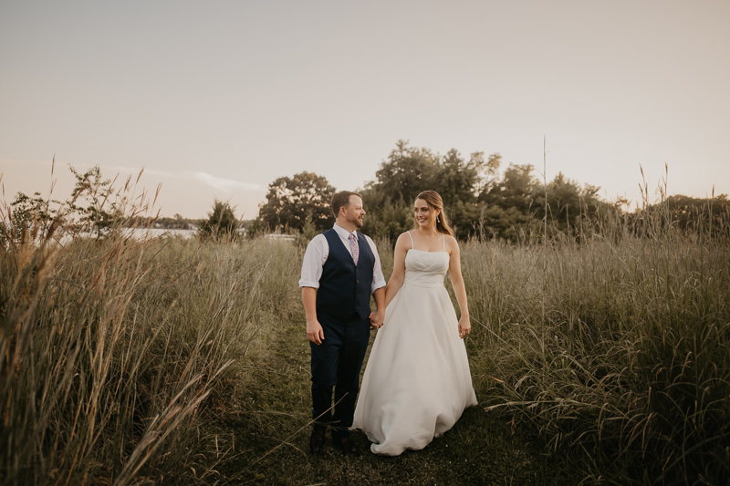 A gorgeous Summer wedding at the Chesapeake Bay Foundation in Annapolis Maryland by Britney Clause Photography