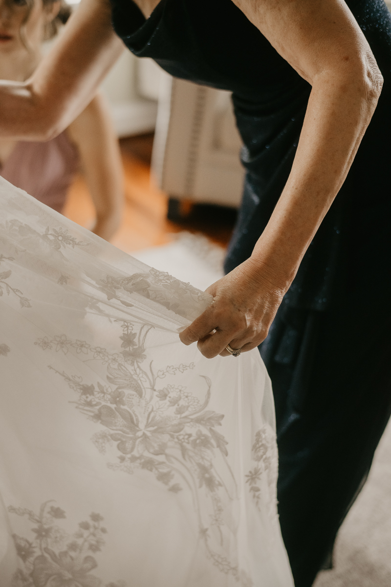 A bride getting ready at Rose Hill Manor in Leesburg, Virginia by Britney Clause Photography