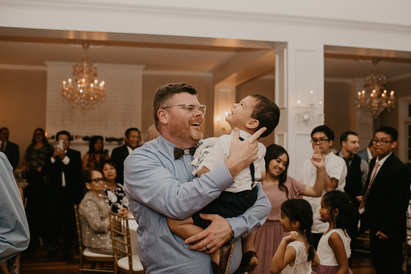 A stunning garden wedding reception at Rose Hill Manor in Leesburg, Virginia by Britney Clause Photography