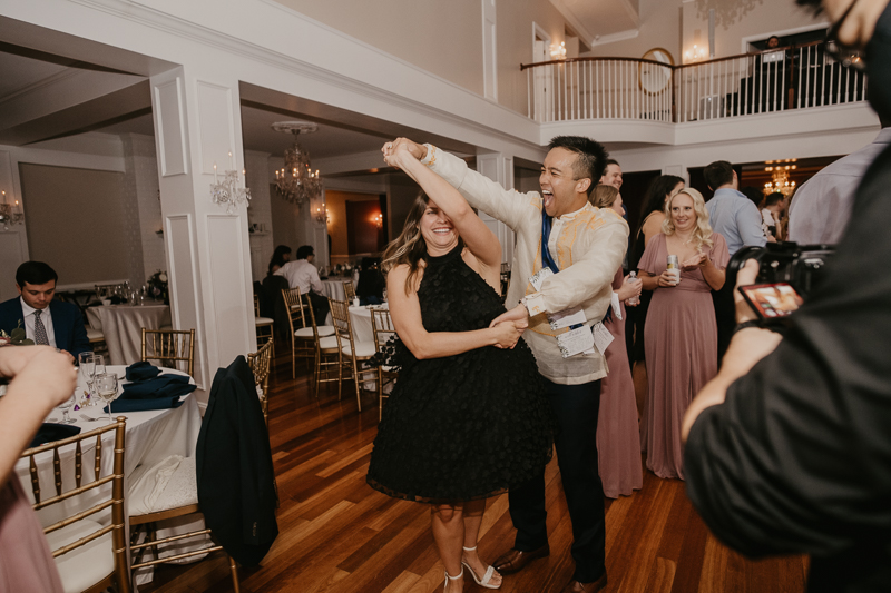 A stunning garden wedding reception at Rose Hill Manor in Leesburg, Virginia by Britney Clause Photography