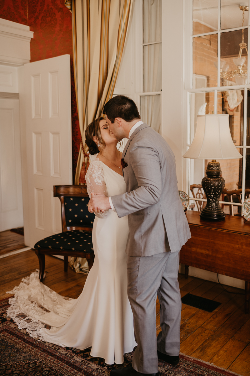 A beautiful first look at Antrim 1844 in Taneytown, Maryland by Britney Clause Photography